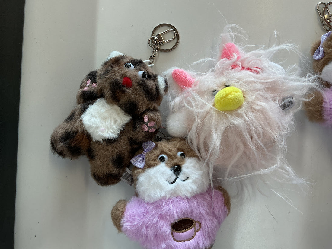 ILLIT - PLUSH KEYCHAIN