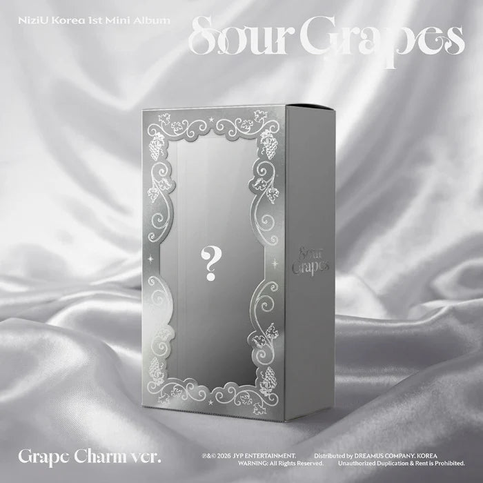 (PRE-ORDER) NIZIU - [SOUR GRAPES] KOREA 1st Mini Album GRAPE CHARM Version